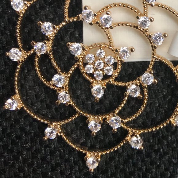 NWT Neiman Marcus 2 medallion Lrg crystal earrings - Picture 7 of 7